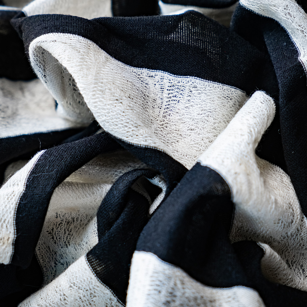 Wefts Knitted Fabric: Article No. 9210